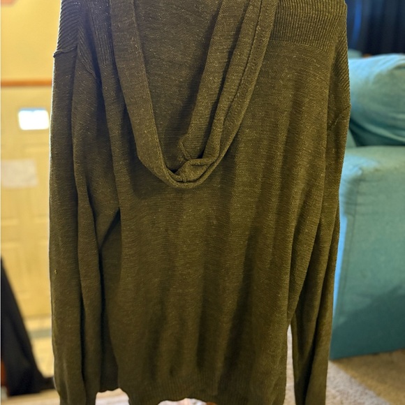 Roots Men's Forest Green Sweater - Picture 2 of 3